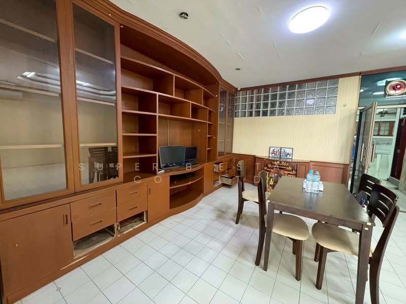 หมู่บ้านรุ่งเจริญ, Bangkok, สุขุมวิท101, Bang Chak, Phra Khanong, Bangkok, 3 Bedrooms, 150 sqm, Townhouse For Sale, by Super B Estate Co., Ltd, 500448146 - DDproperty.com