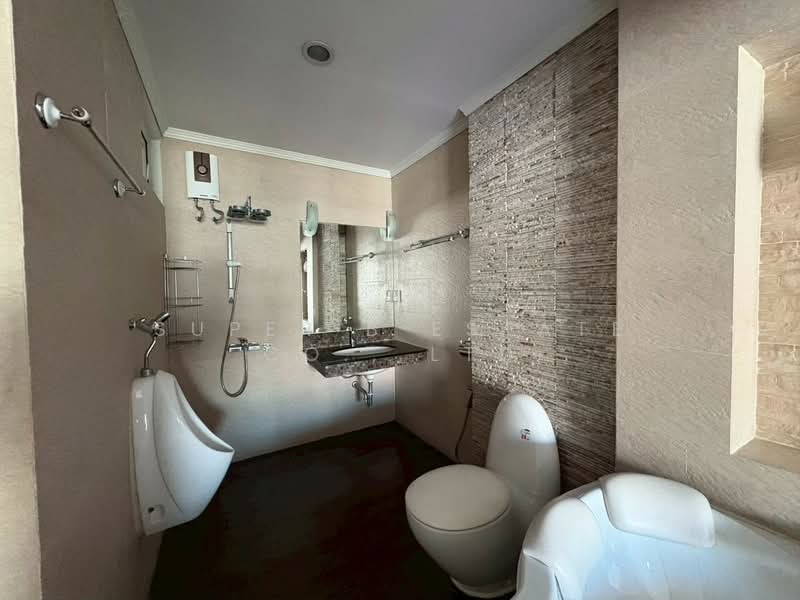 หมู่บ้านรุ่งเจริญ, Bangkok, สุขุมวิท101, Bang Chak, Phra Khanong, Bangkok, 3 Bedrooms, 150 sqm, Townhouse For Sale, by Super B Estate Co., Ltd, 500448146 - DDproperty.com
