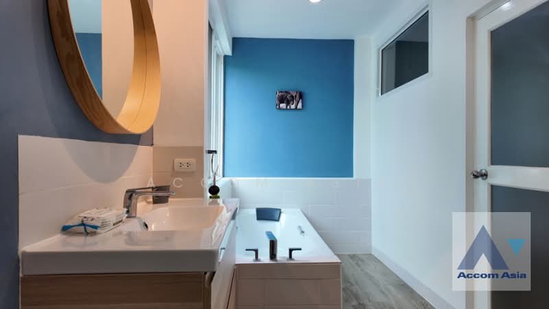 Bright Modern House with Wooden Floors and Spacious Living Areas (AA41392), Bangkok, Khlong Tan Nua, Watthana, Bangkok, 3 Bedrooms, 350 sqm, Semi-Detached House (Twin House) For Rent, by Accom Asia, 500448169 - DDproperty.com
