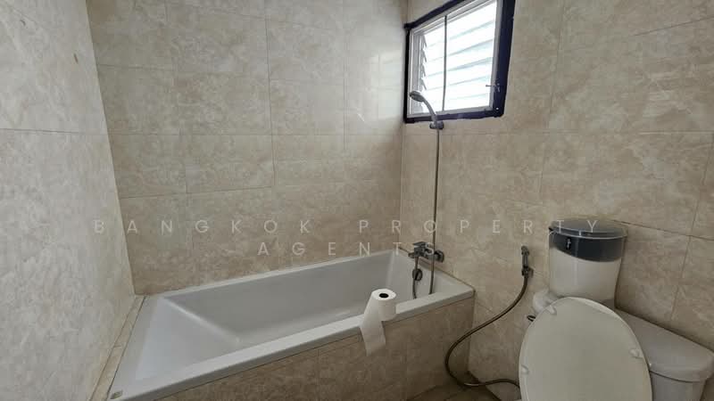 Regent on the Park 1, Bangkok, Soi Sukhumvit 26, Khong Tan, Khlong Toei, Bangkok, 3 Bedrooms, 250 sqm, Condo For Rent, by BANGKOK PROPERTY AGENTS, 500448179 - DDproperty.com
