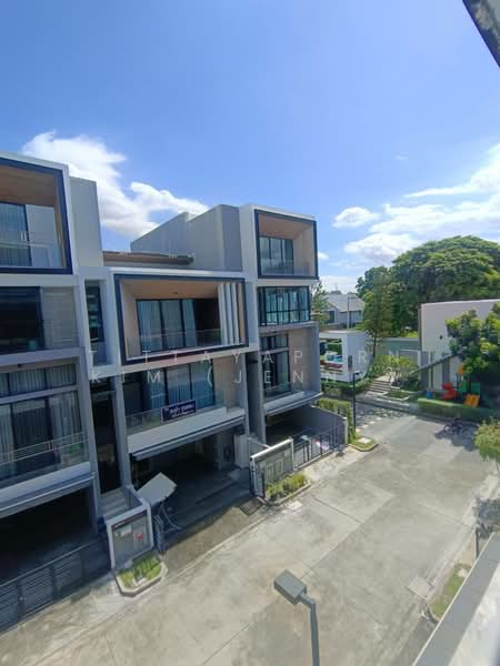 Nirvana Define Rama 9, Bangkok, Soi Thavornthawat 1, Suan Luang, Bangkok, 4 Bedrooms, 420 sqm, Townhouse For Sale, by Tittayaporn Kim (Jenny), 500448195 - DDproperty.com