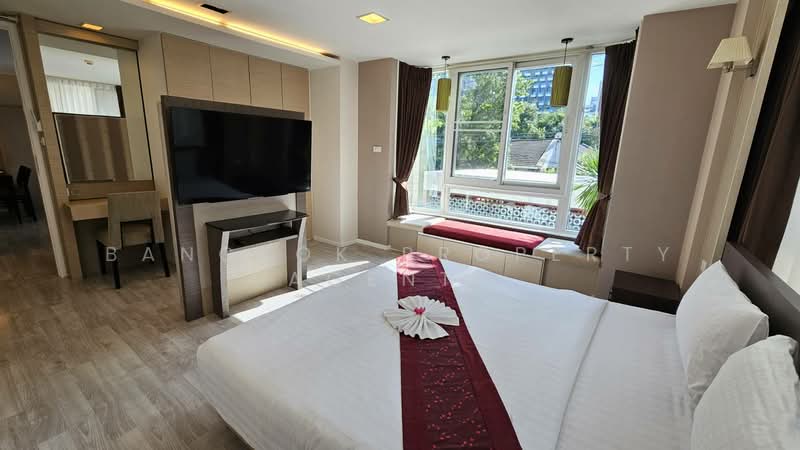 Shine@33 (formerly Triple Oaks), Bangkok, Khlong Tan Nua, Watthana, Bangkok, 2 Bedrooms, 116 sqm, Condo For Rent, by BANGKOK PROPERTY AGENTS, 500448217 - DDproperty.com