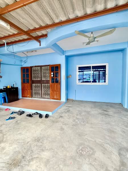 ทาวน์เฮ้าส์บ้านบึง ชลบุรี, Chon Buri (Pattaya), Ban Bung, Chon Buri (Pattaya), 3 Bedrooms, 150 sqm, Townhouse For Sale, by The Best Property ฟ้า, 500448224 - DDproperty.com