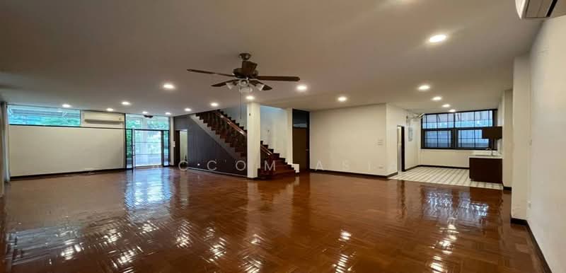 Spacious Family House with Large Garden in Sukhumvit (AA12557), Bangkok, Khlong Tan Nua, Watthana, Bangkok, 3 Bedrooms, 600 sqm, Single Detached House For Rent, by Accom Asia, 500448322 - DDproperty.com