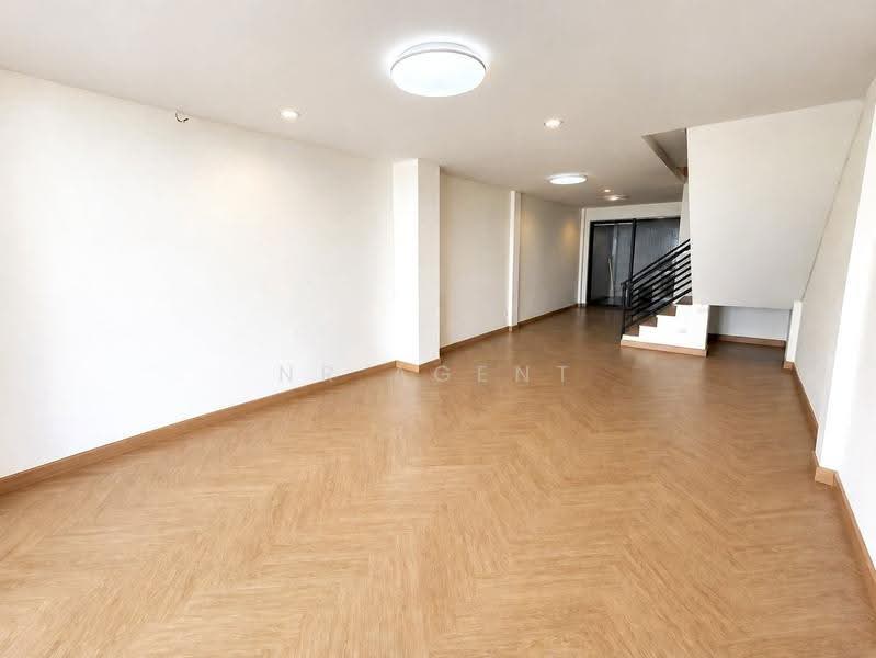 ทาวน์เฮาส์ ซอยนาคนิวาส 48, Bangkok, Lat Phrao, Bangkok, 3 Bedrooms, 170 sqm, Townhouse For Sale, by NR AGENT, 500448363 - DDproperty.com