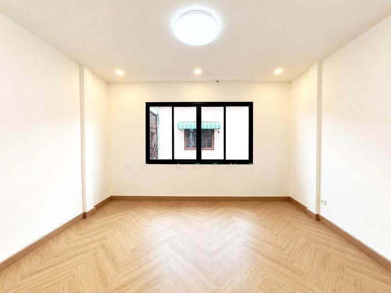 ทาวน์เฮาส์ ซอยนาคนิวาส 48, Bangkok, Lat Phrao, Bangkok, 3 Bedrooms, 170 sqm, Townhouse For Sale, by NR AGENT, 500448363 - DDproperty.com