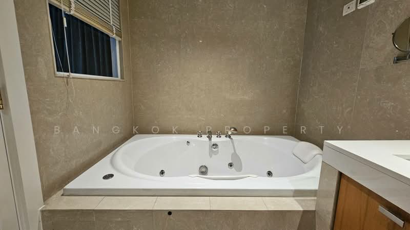 Athenee Residence, Bangkok, 65 Witthayu Road, Lumphini, Pathum Wan, Bangkok, 3 Bedrooms, 222 sqm, Condo For Rent, by BANGKOK PROPERTY AGENTS, 500448416 - DDproperty.com