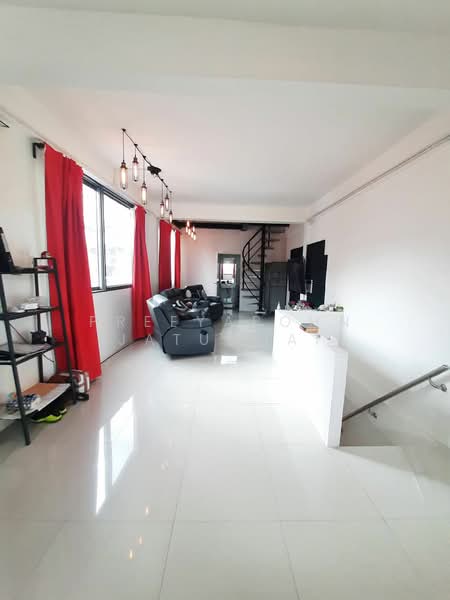 3-BR Townhouse, Bangkok, Yan Nawa, Sathon, Bangkok, 3 Bedrooms, 180 sqm, Townhouse For Sale, by Preeyapohn Jatuchai, 500448426 - DDproperty.com