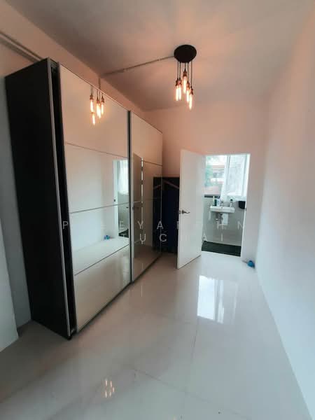 3-BR Townhouse, Bangkok, Yan Nawa, Sathon, Bangkok, 3 Bedrooms, 180 sqm, Townhouse For Sale, by Preeyapohn Jatuchai, 500448426 - DDproperty.com