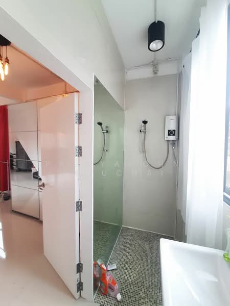 3-BR Townhouse, Bangkok, Yan Nawa, Sathon, Bangkok, 3 Bedrooms, 180 sqm, Townhouse For Sale, by Preeyapohn Jatuchai, 500448426 - DDproperty.com