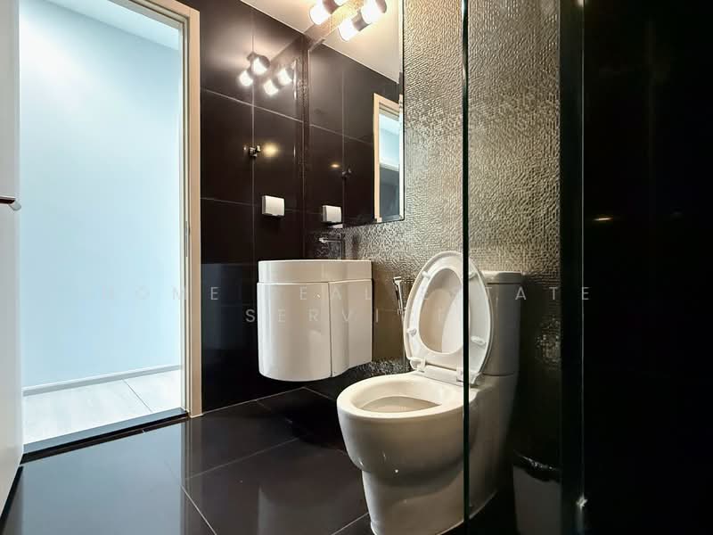 Rhythm Sukhumvit 36-38, Bangkok, 55 Soi Sukhumvit 36, Sukhumvit Road, Phra Kanong, Khlong Toei, Bangkok, 2 Bedrooms, 88 sqm, Condo For Sale, by HOME Real Estate Service, 500448429 - DDproperty.com