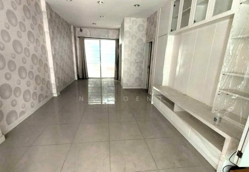 Baan Klang Mueng Ladprao 101, Bangkok, Soi Ladprao 101, Ladprao Road, Khlong Chan, Bang Kapi, Bangkok, 3 Bedrooms, 178 sqm, Townhouse For Sale, by NR AGENT, 500448432 - DDproperty.com