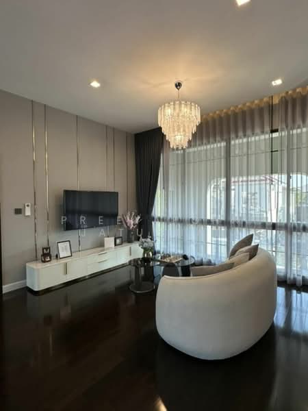 Grand Bangkok Boulevard Krungthepkritha, Bangkok, Srinakarin-Romklao Road, Khlong Sam Prawet, Lat Krabang, Bangkok, 5 Bedrooms, 604 sqm, Single Detached House For Sale, by Preeyapohn Jatuchai, 500448448 - DDproperty.com