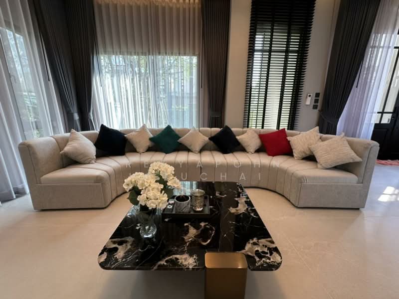 Grand Bangkok Boulevard Krungthepkritha : แกรนด์ บางกอก บูเลอวาร์ด กรุงเทพกรีฑา, กรุงเทพ, ถนน ศรีนครินทร์-ร่มเกล้า, คลองสามประเวศ, ลาดกระบัง, กรุงเทพ, 604 ตร.ม., บ้านเดี่ยว ขาย, โดย Preeyapohn Jatuchai, 500448448 - DDproperty.com