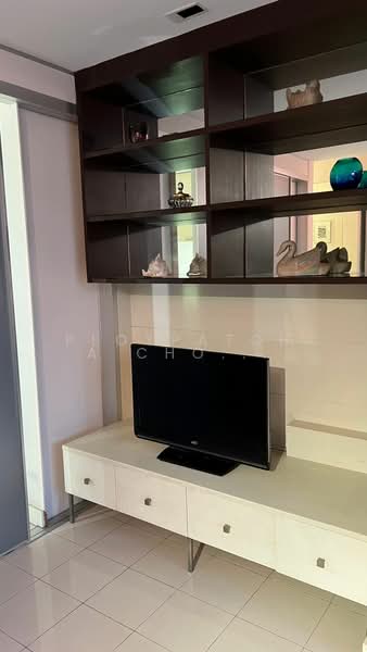 The Grand Condo Patumwan, Bangkok, 399 Soi Mahatlek Luang 2, Lumphini, Pathum Wan, Bangkok, 1 Bedroom, 54 sqm, Condo For Rent, by Ploypatcha Chomchid, 500448449 - DDproperty.com