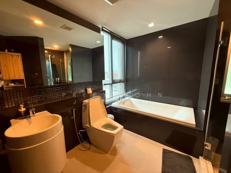 Rhythm Sathorn : ริทึ่ม สาทร, กรุงเทพ, 141 ซอยสาทร 21, ยานนาวา, สาทร, กรุงเทพ, 50 ตร.ม., คอนโด ขาย, โดย Preeyapohn Jatuchai, 500448453 - DDproperty.com