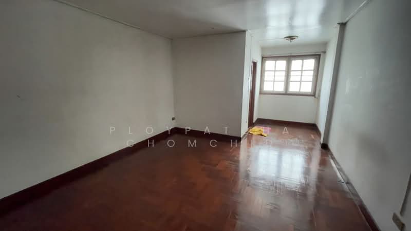 undefined, Bangkok, Khlong Tan Nua, Watthana, Bangkok, 4 Bedrooms, 280 sqm, Townhouse For Rent, by Ploypatcha Chomchid, 500448455 - DDproperty.com