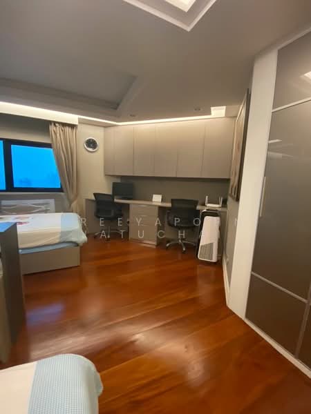 Sathorn Gardens, Bangkok, 39 South Sathorn Road, Thung Maha Mek, Sathon, Bangkok, 4 Bedrooms, 440 sqm, Condo For Sale, by Preeyapohn Jatuchai, 500448465 - DDproperty.com