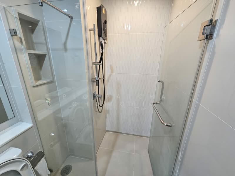 Life Asoke Hype, Bangkok, 339 Chaturathit Rd, Makkasan, Ratchathewi, Bangkok, 2 Bedrooms, 35 sqm, Condo For Rent, by Ploypatcha Chomchid, 500448471 - DDproperty.com