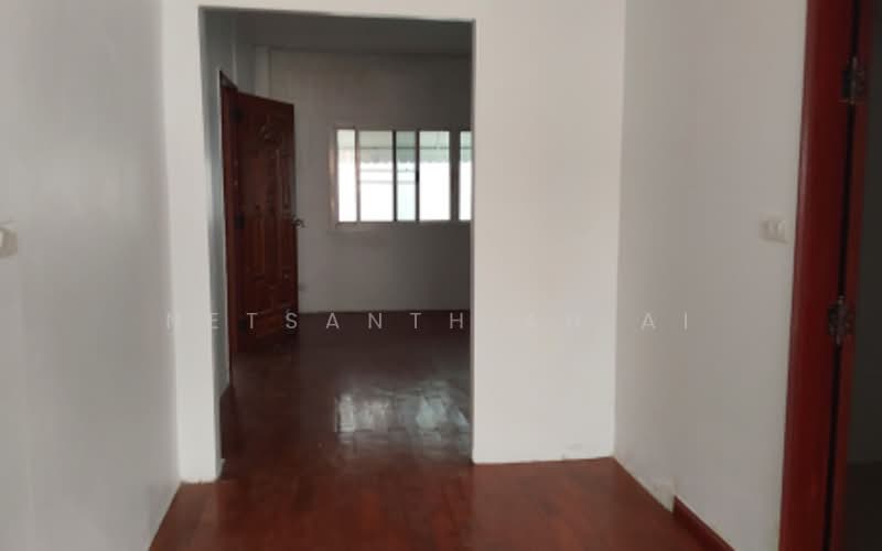 Sriwara Town in Town, Bangkok, Sriwara Road, Phlapphla, Wang Thonglang, Bangkok, 4 Bedrooms, 504 sqm, Townhouse For Sale, by Netsanthiah Ai, 500448472 - DDproperty.com