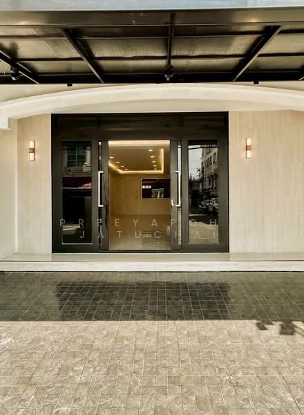 Baan Klang Muang Rama 9 - Ladprao, Bangkok, Soi Ladprao 88, Wang Thonglang, Bangkok, 4 Bedrooms, 260 sqm, Townhouse For Sale, by Preeyapohn Jatuchai, 500448486 - DDproperty.com