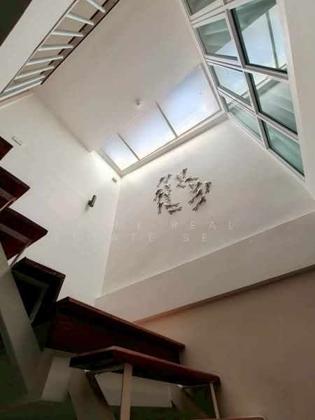 Khlongtan Nivet, Bangkok, 20 Soi Pridi Banomyong 42, Khlong Tan Nua, Watthana, Bangkok, 2 Bedrooms, 170 sqm, Townhouse For Sale, by HOME Real Estate Service, 500448487 - DDproperty.com