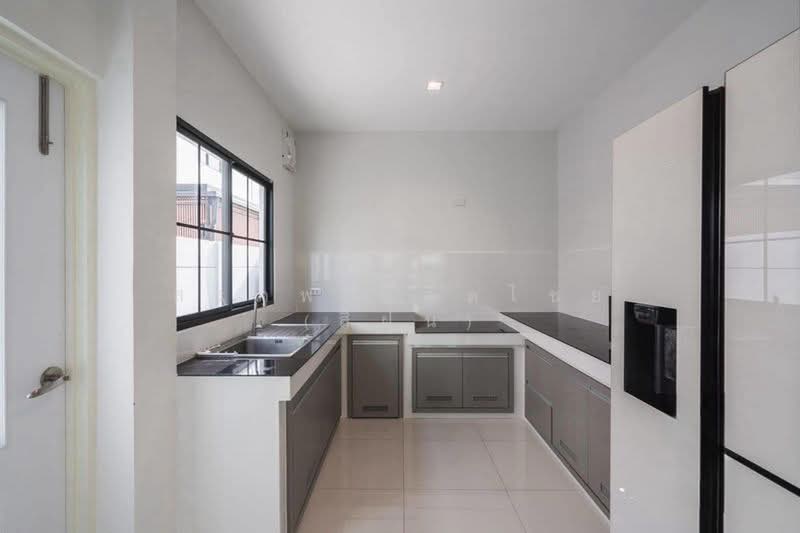 ลัดดารมย์ พุทธมณฑลสาย3, Bangkok, Thawi Watthana, Bangkok, 4 Bedrooms, 354 sqm, Single Detached House For Sale, by สรภพ ยอดไชย (สีฝุ่น), 500448560 - DDproperty.com