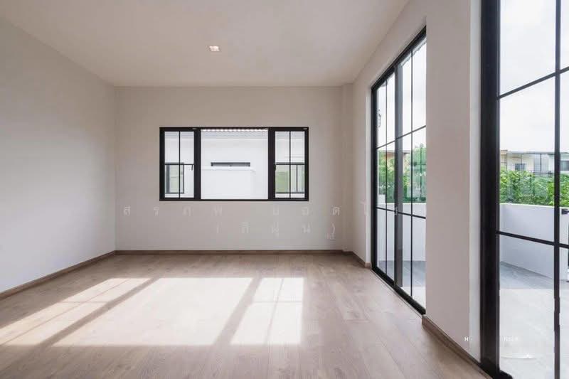 ลัดดารมย์ พุทธมณฑลสาย3, Bangkok, Thawi Watthana, Bangkok, 4 Bedrooms, 354 sqm, Single Detached House For Sale, by สรภพ ยอดไชย (สีฝุ่น), 500448560 - DDproperty.com