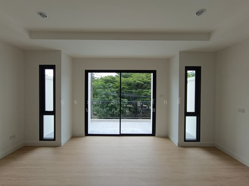 Supalai Park Ville 2 Phaholyothin-Ramintra KM.1, Bangkok, Phaholyothin 48 Road (Intersection 33), Anusaowari, Bang Khen, Bangkok, 4 Bedrooms, 180 sqm, Townhouse For Sale, by ประเสริฐศักดิ์ นาคสกุล, 500448562 - DDproperty.com