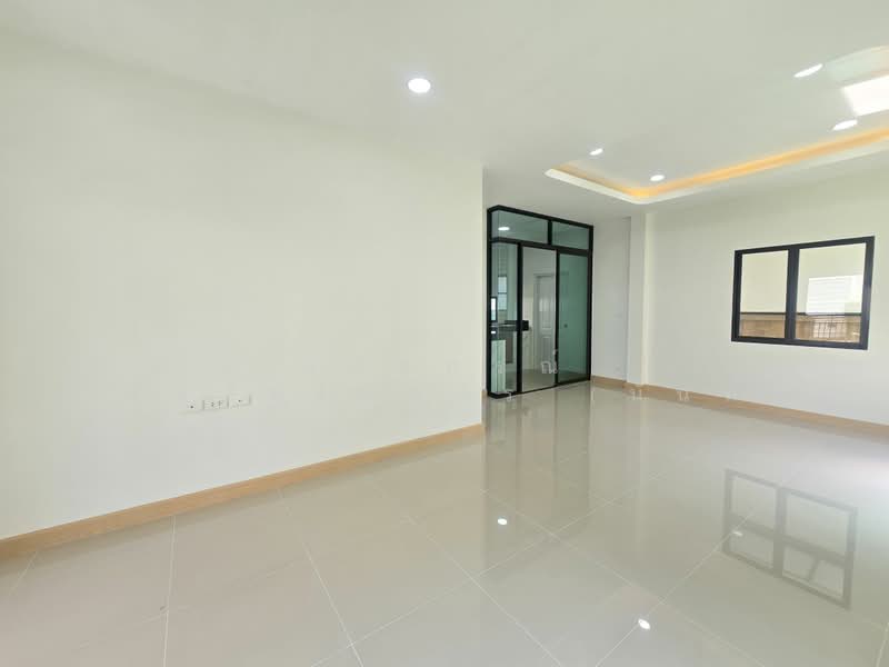 The Ricco Residence วงแหวนฯ - จตุโชติ ไทยรามัญ คลองสามวา, กรุงเทพ, ไทยรามัญ, สามวาตะวันตก, คลองสามวา, กรุงเทพ, 200 ตร.ม., บ้านเดี่ยว ขาย, โดย นภัสศรณ์ วงศ์สินไทยกร (นันท์), 500448571 - DDproperty.com