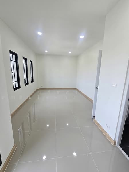 The Ricco Residence วงแหวนฯ - จตุโชติ ไทยรามัญ คลองสามวา, กรุงเทพ, ไทยรามัญ, สามวาตะวันตก, คลองสามวา, กรุงเทพ, 200 ตร.ม., บ้านเดี่ยว ขาย, โดย นภัสศรณ์ วงศ์สินไทยกร (นันท์), 500448571 - DDproperty.com