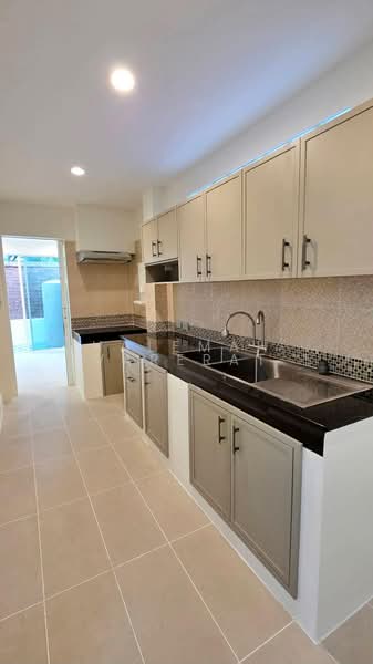 The plant Khathu, Phuket, , Kathu, Phuket, 3 Bedrooms, 240 sqm, Semi-Detached House (Twin House) For Sale, by Halemah Varerat, 500448572 - DDproperty.com
