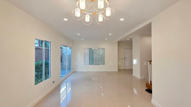 The plant Khathu, Phuket, , Kathu, Phuket, 3 Bedrooms, 240 sqm, Semi-Detached House (Twin House) For Sale, by Halemah Varerat, 500448572 - DDproperty.com