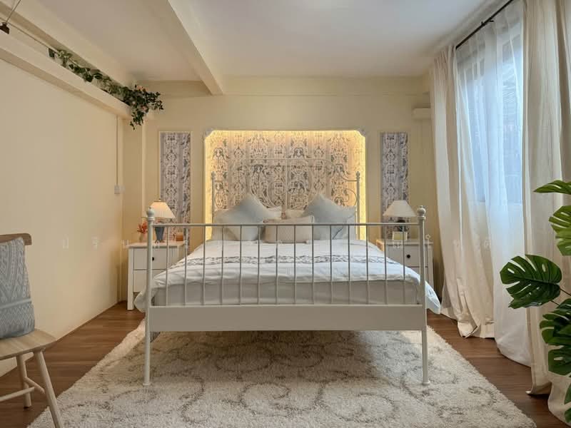 บ้านเดี่ยวพร้อมสวนส่วนตัว ห้วยขวาง, กรุงเทพ, สามเสนนอก, ห้วยขวาง, กรุงเทพ, 300 ตร.ม., บ้านเดี่ยว ให้เช่า, โดย ปรินทร์ญาดา ชิณโชติ, 500448574 - DDproperty.com