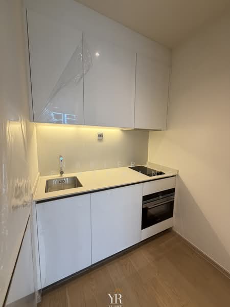 The Strand Thonglor, Bangkok, 36 Soi Sukhumvit 55, Khlong Tan Nua, Watthana, Bangkok, 1 Bedroom, 51 sqm, Condo For Sale, by Nareerat Pimsawang, 500448576 - DDproperty.com