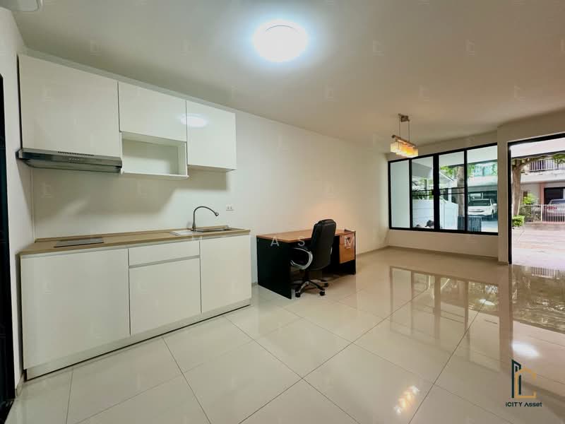 Areeya Mandarina Sukhumvit 77, Bangkok, Sukhumvit 77 Road (On Nut), Suan Luang, Bangkok, 4 Bedrooms, 225 sqm, Townhouse For Rent, by Metas M, 500448599 - DDproperty.com