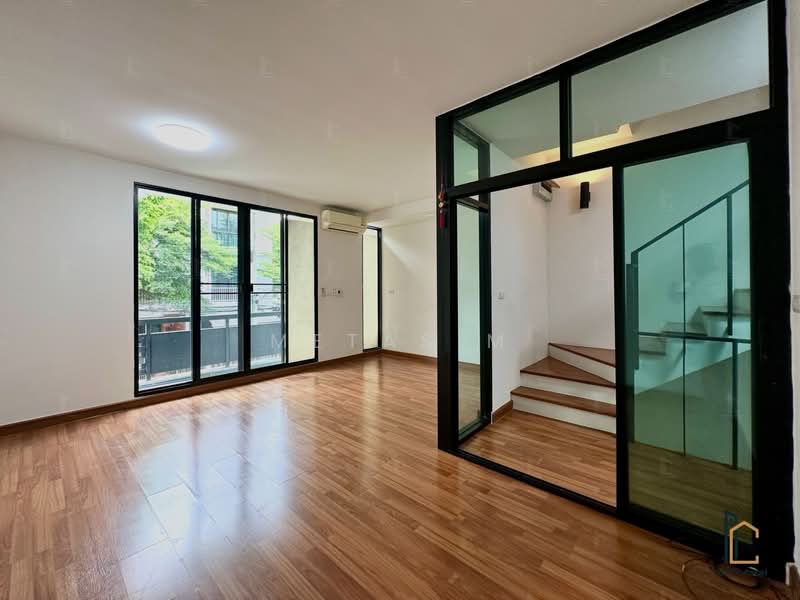 Areeya Mandarina Sukhumvit 77, Bangkok, Sukhumvit 77 Road (On Nut), Suan Luang, Bangkok, 4 Bedrooms, 225 sqm, Townhouse For Rent, by Metas M, 500448599 - DDproperty.com
