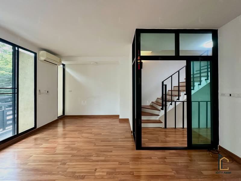 Areeya Mandarina Sukhumvit 77, Bangkok, Sukhumvit 77 Road (On Nut), Suan Luang, Bangkok, 4 Bedrooms, 225 sqm, Townhouse For Rent, by Metas M, 500448599 - DDproperty.com