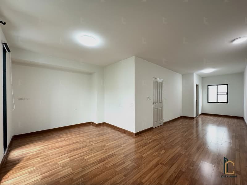 Areeya Mandarina Sukhumvit 77, Bangkok, Sukhumvit 77 Road (On Nut), Suan Luang, Bangkok, 4 Bedrooms, 225 sqm, Townhouse For Rent, by Metas M, 500448599 - DDproperty.com