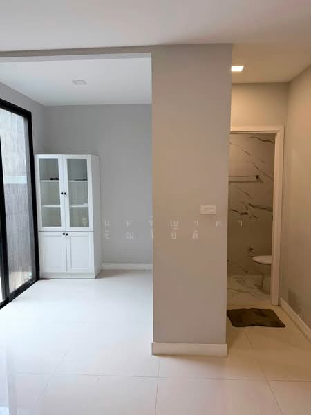 PATIO Ngamwongwan-Prachachuen, Nonthaburi, Thung Song Hong Lak Si, Tha-Sai, Muang Nonthaburi, Nonthaburi, 4 Bedrooms, 169 sqm, Townhouse For Rent, by ปรินทร์ญาดา ชิณโชติ, 500448612 - DDproperty.com