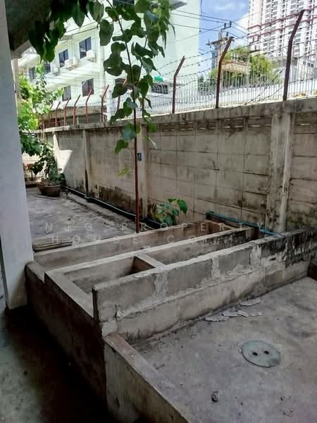 ที่ดิน ใกล้ประตูน้ำ เหมาะปรับปรุงทำธุรกิจและอยู่อาศัย ทำเลทอง, กรุงเทพ, เพชรบุรี, ถนนพญาไท, ราชเทวี, กรุงเทพ, 232 ตร.ม., กิจการ ขาย, โดย NTG Property House Co.,Ltd., 500448613 - DDproperty.com