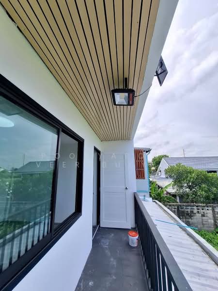 ทาวน์เฮ้าส์ : ซอยบางแวก 95 พุทธมณฑลสาย 2, Bangkok, Bang Phai, Bang Khae, Bangkok, 3 Bedrooms, 160 sqm, Townhouse For Sale, by Poonyaporn Veerabulyarit, 500448619 - DDproperty.com