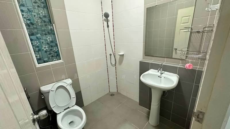 ให้เช่าบ้านแฝด ม.ไลฟ์แอทบางละมุง ชลบุรี, Chon Buri (Pattaya), Bang Lamung, Bang Lamung (Pattaya), Chon Buri (Pattaya), 3 Bedrooms, 150 sqm, Semi-Detached House (Twin House) For Rent, by Dusit Saengfa, 500448647 - DDproperty.com