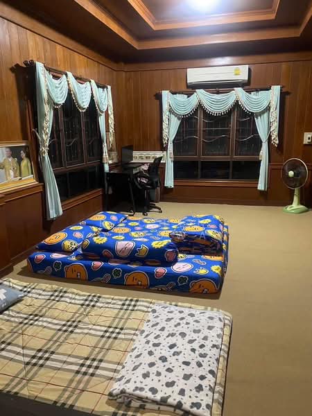 Thai-style wooden house in good condition for sale. Located in Nam Noi. Land size: 2 ngan 1 square w, Songkhla, Nam Noi, Hat Yai, Songkhla, 3 Bedrooms, 804 sqm, Single Detached House For Sale, by Rachen Nopsuwan, 500448697 - DDproperty.com