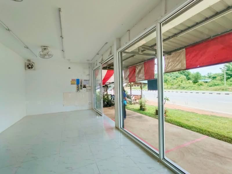 บ้านเดี่ยวพร้อมที่ดินบ้านด่าน อุตรดิตถ์, Uttaradit, Ban Dan, Muang Uttaradit, Uttaradit, 4 Bedrooms, 100 sqm, Single Detached House For Sale, by The Best Property น้อยหน่า, 500448703 - DDproperty.com