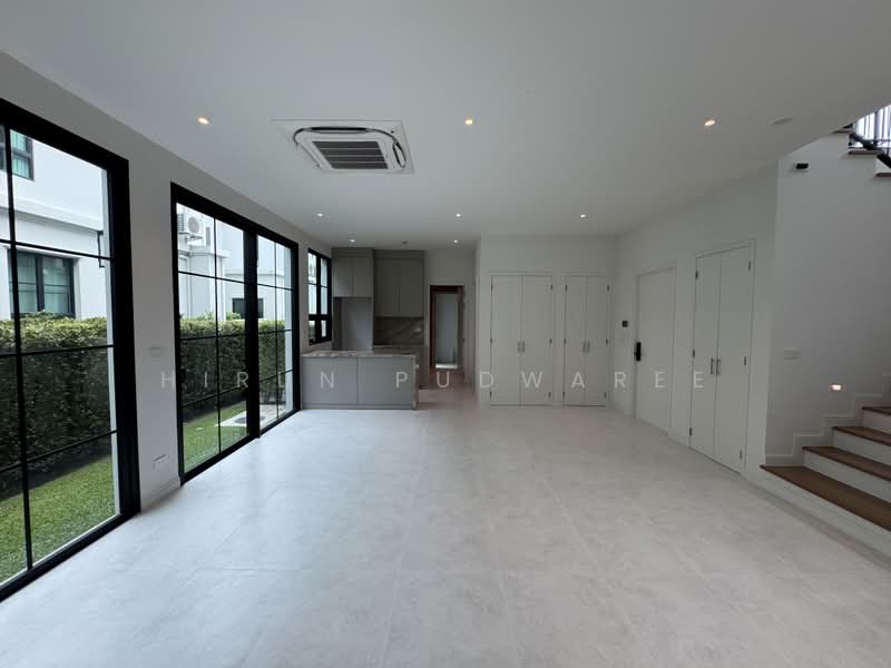 Narinsiri Rama 9-Krungthep Kreetha, Bangkok, Saphan Sung, Bangkok, 4 Bedrooms, 330 sqm, Single Detached House For Sale, by Hirun Pudwaree, 500448794 - DDproperty.com