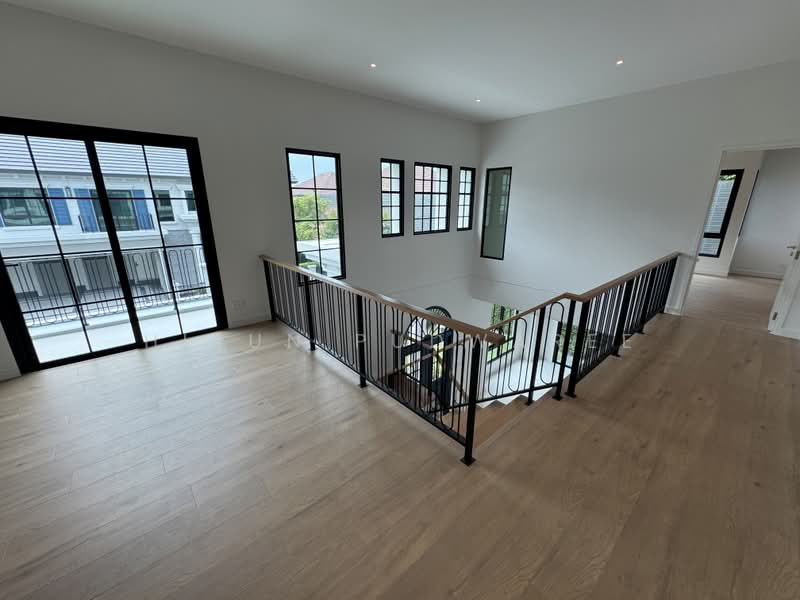 Narinsiri Rama 9-Krungthep Kreetha, Bangkok, Saphan Sung, Bangkok, 4 Bedrooms, 330 sqm, Single Detached House For Sale, by Hirun Pudwaree, 500448794 - DDproperty.com
