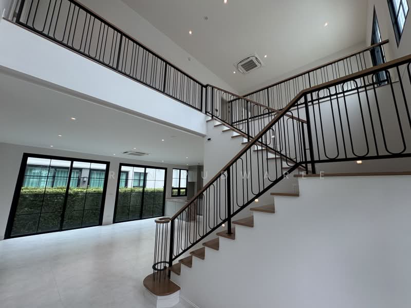 Narinsiri Rama 9-Krungthep Kreetha, Bangkok, Saphan Sung, Bangkok, 4 Bedrooms, 330 sqm, Single Detached House For Sale, by Hirun Pudwaree, 500448794 - DDproperty.com