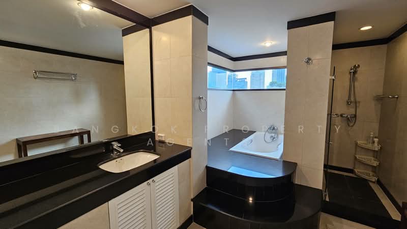 Baan Ananda, Bangkok, Sukhumvit 61, Khlong Tan Nua, Watthana, Bangkok, 3 Bedrooms, 300 sqm, Condo For Rent, by BANGKOK PROPERTY AGENTS, 500448800 - DDproperty.com