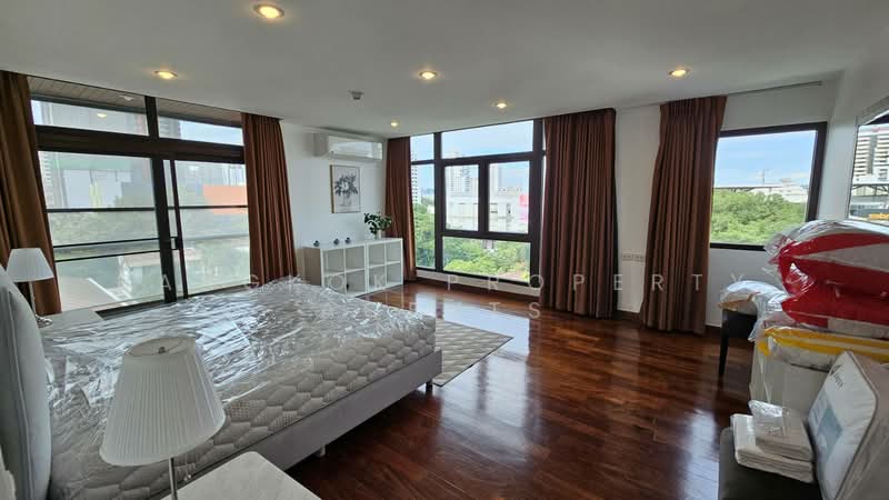 Baan Ananda, Bangkok, Sukhumvit 61, Khlong Tan Nua, Watthana, Bangkok, 3 Bedrooms, 300 sqm, Condo For Rent, by BANGKOK PROPERTY AGENTS, 500448800 - DDproperty.com